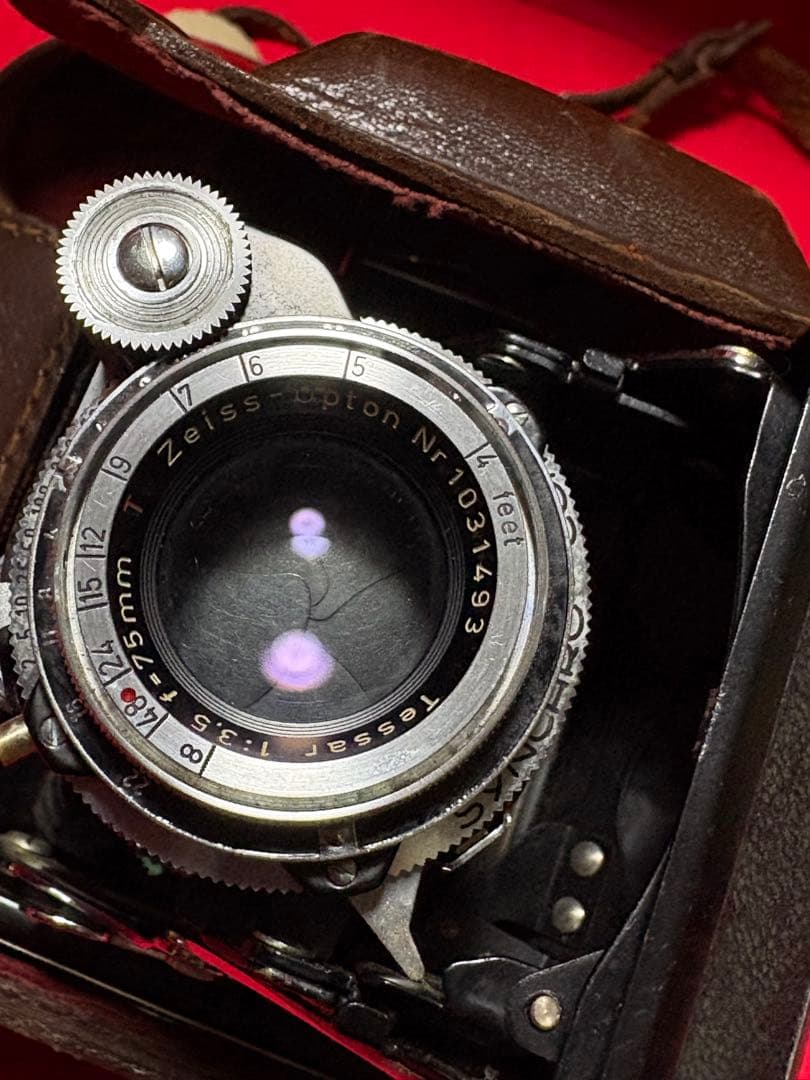 スーパーセミイコンタ(ツァイスイコン社} 純正革製カメラケース有り