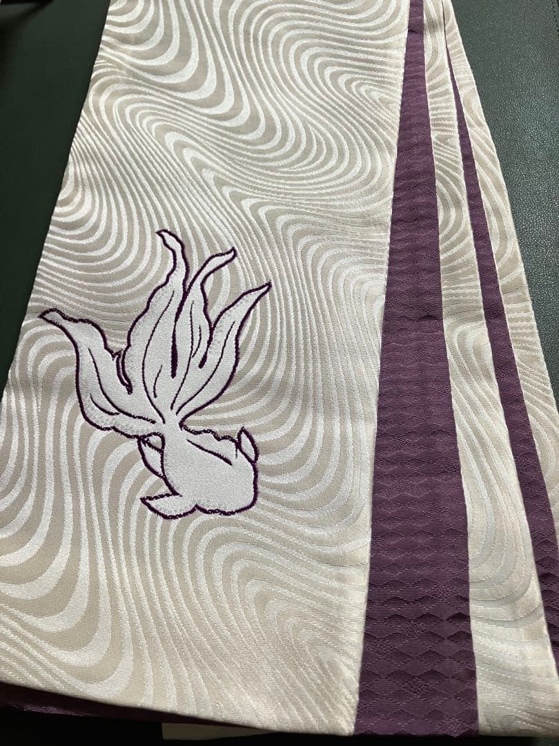 【地紋入高級】金魚模様 正絹 高級半幅帯 リバーシブル 紫 白 クリーム色