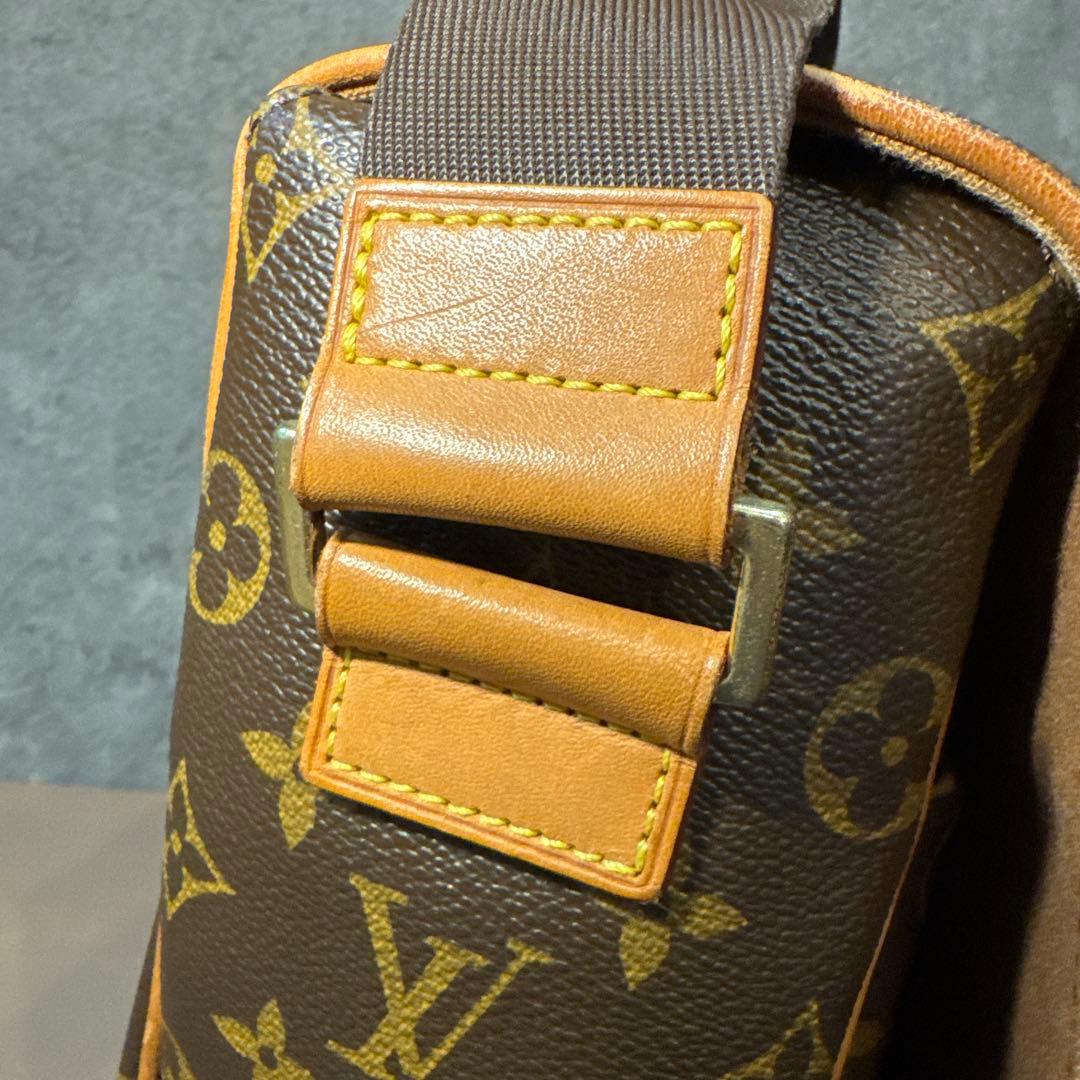 LOUIS VUITTON ルイヴィトン モノグラム アベス ショルダーバッグ