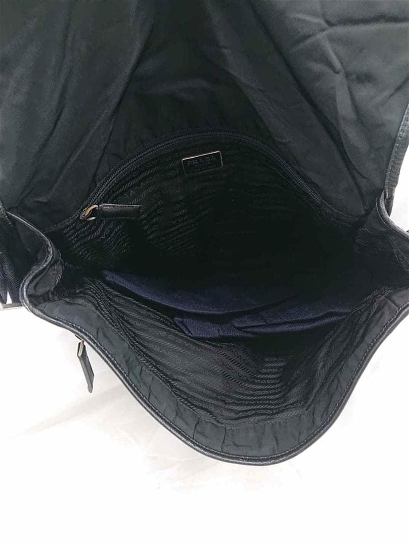 ◎プラダ PRADA メッセンジャーバッグ ナイロン ブラック系 メンズ