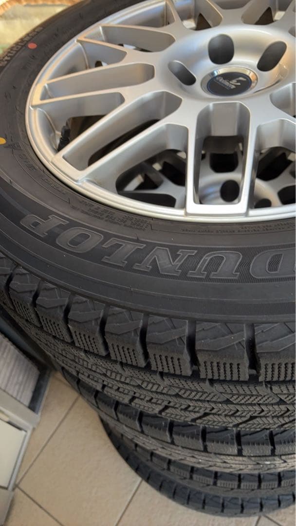 18インチスタッドレスタイヤセット！引き取り限定