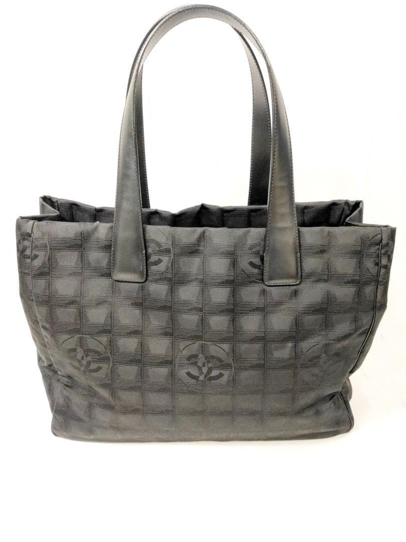え*い様 シャネル　CHANEL　ニュートラベルライン　トートMM　トートバッグ