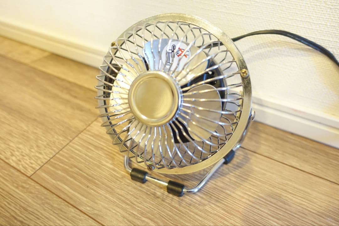 交渉中【NICOH】マグネットファン NA-MF101卓上扇風機