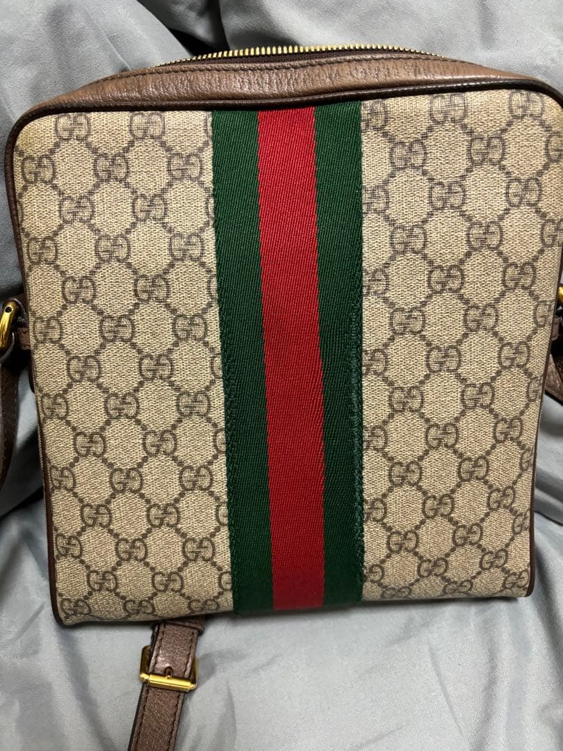 gucci メッセンジャーショルダーバッグ