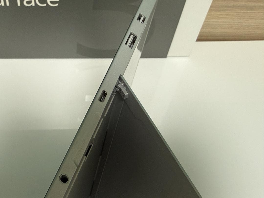 Windowsタブレット本体 Microsoft Surface 3 128GB Windows10