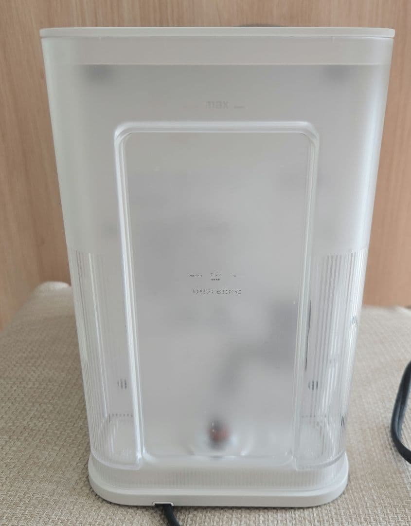 Nespresso エスプレッソマシン ラティシマワン　2021年製