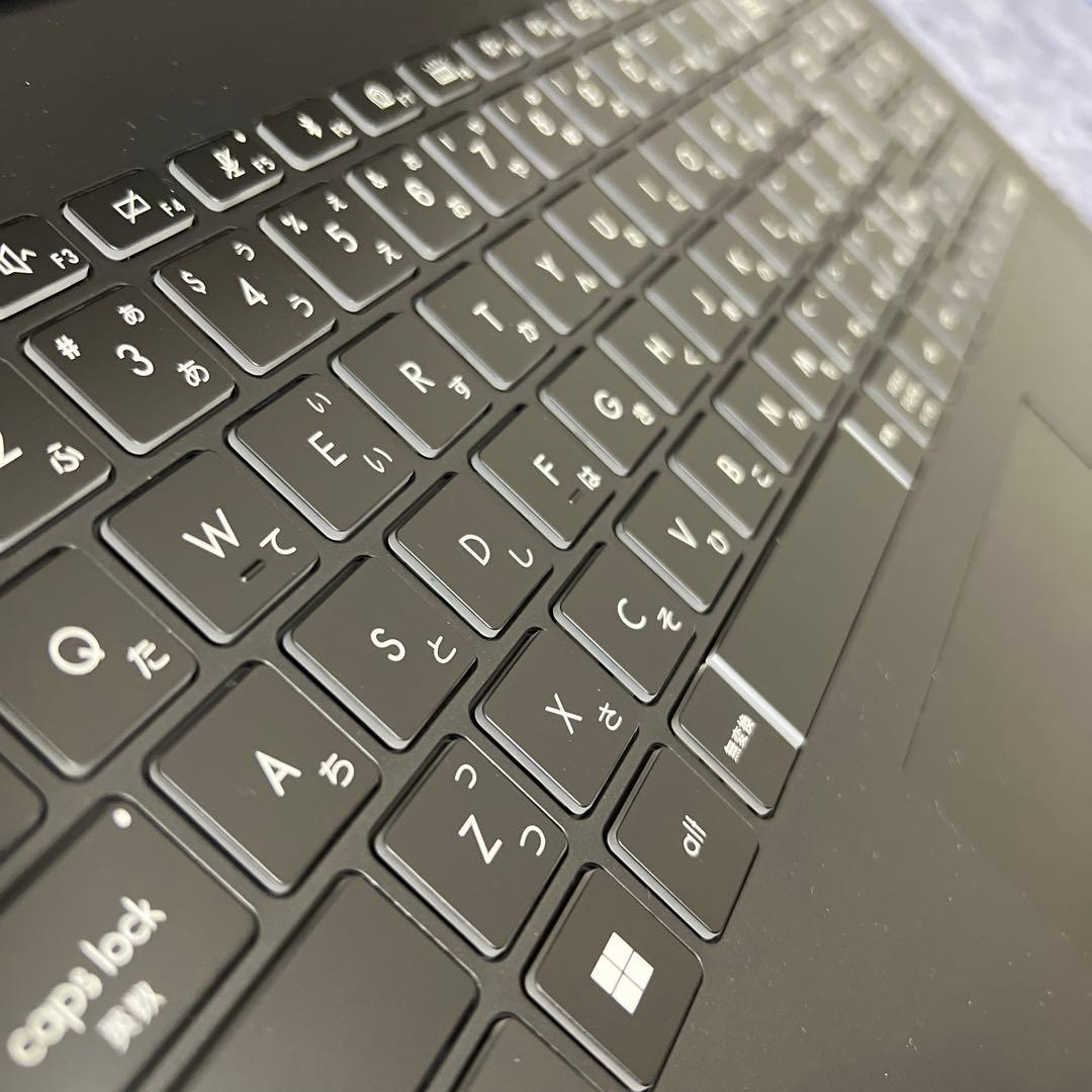 MSIビジネスPC Core i7-13620H/32GB/1TB