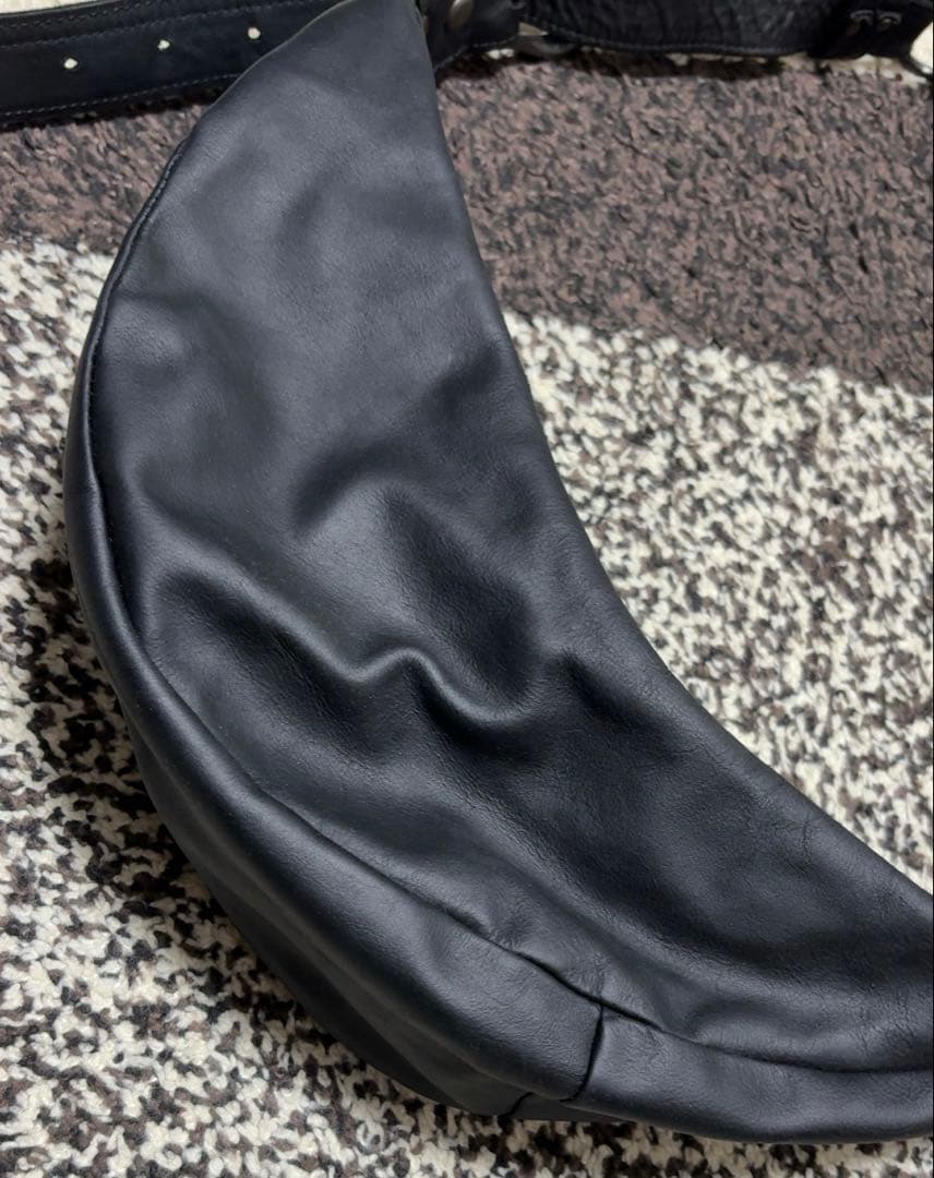 【美品】alfredoBANNISTER レザーショルダーバッグ 三日月バッグ