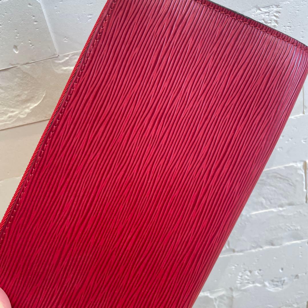 ルイヴィトン エピ アクセソワール ポーチ ポシェットハンドバッグ レッド 赤