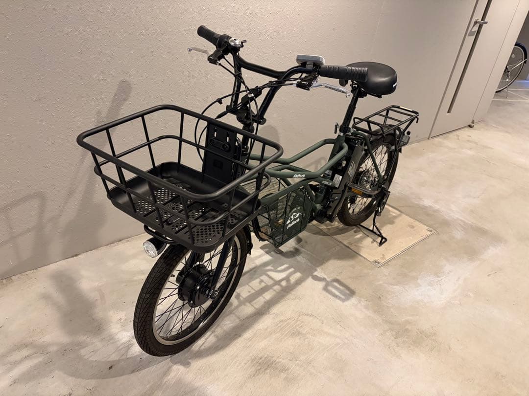 電動アシスト自転車 ダークグリーン 前後バスケット付き