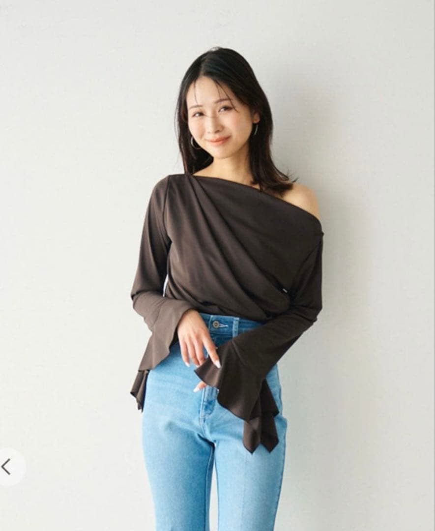 Aimeine ドレープネックカフススリーブブラウス　チャコール