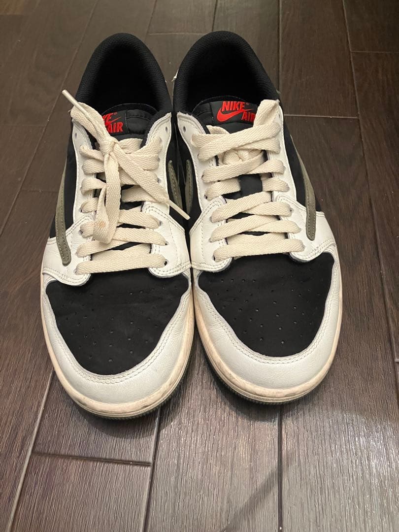 Travis Scott × Nike WMNS Air Jordan 1Low