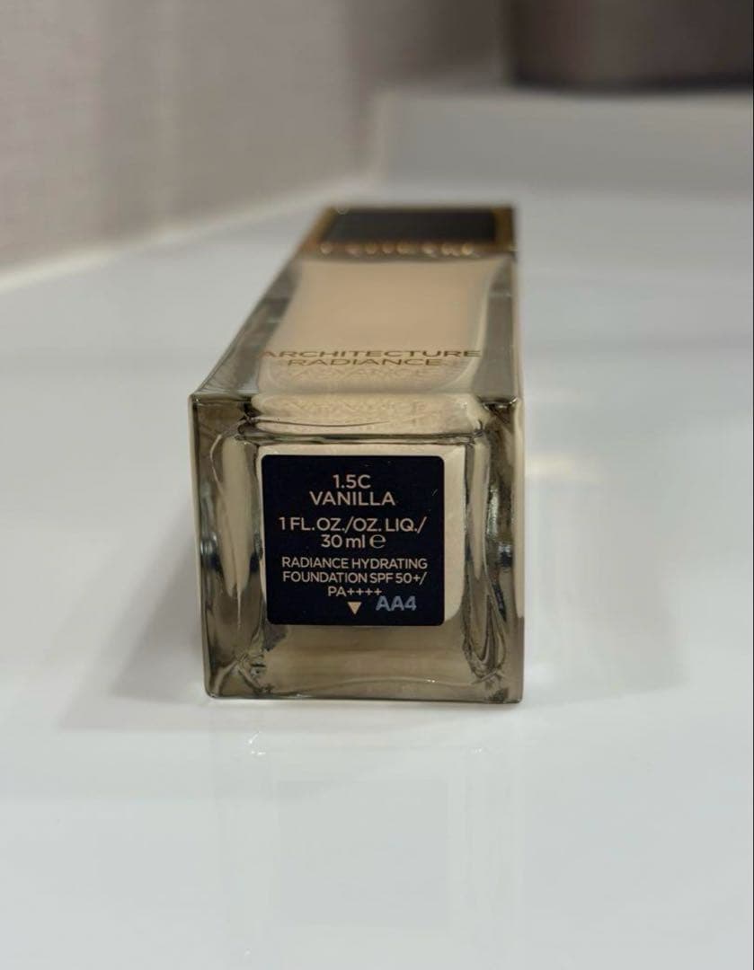 トムフォード アーキテクチャーラディアンス ハイドレーティング ファンデーション