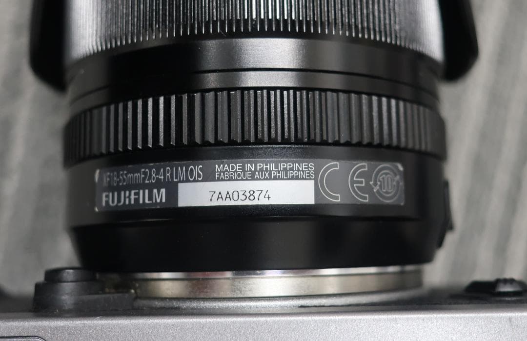 x-t20 フジフイルム　本体＋レンズ+グリップ