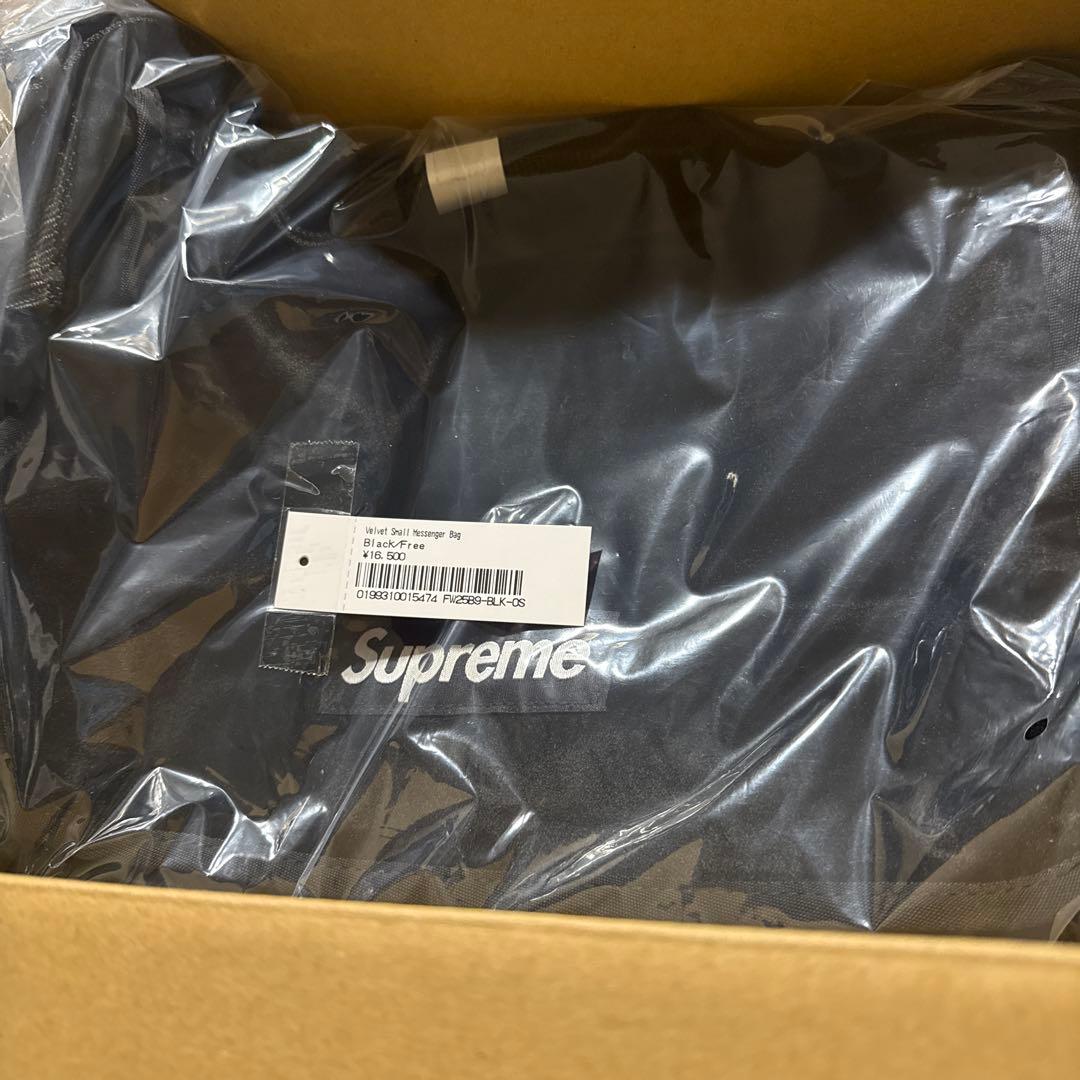 Supreme Velvet Small Messenger Bag ブラック