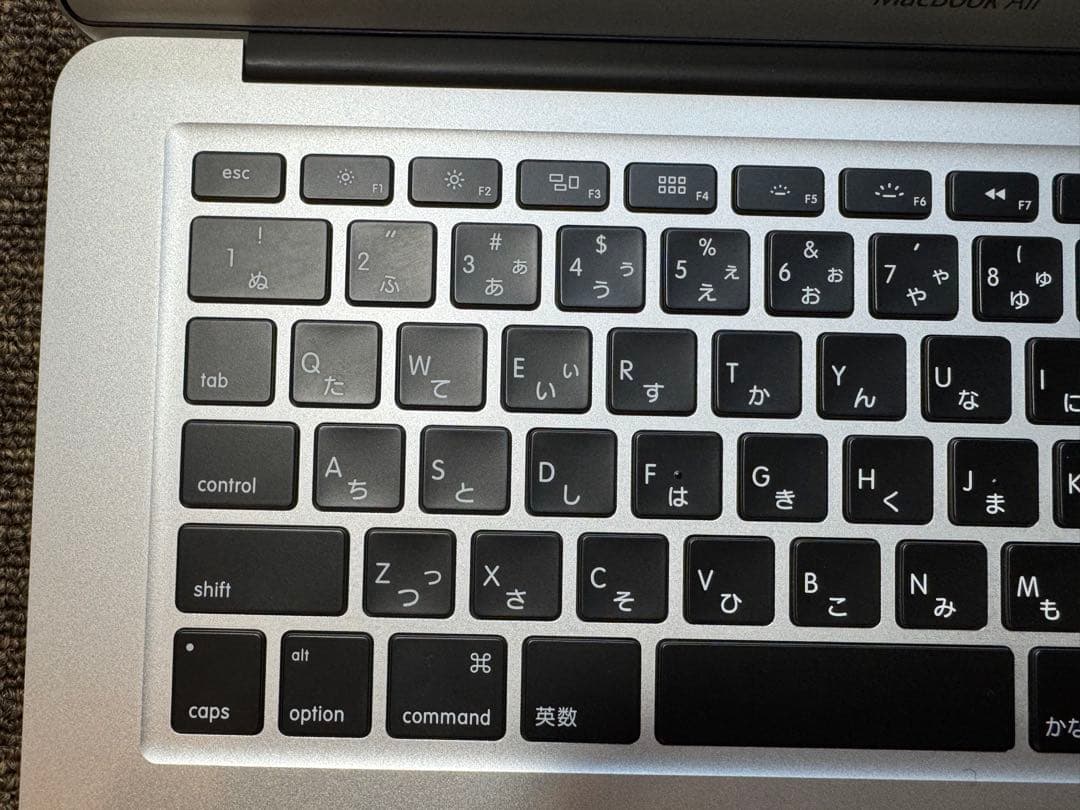 MacBook本体 MacBook Air 2015 8GB 256GB