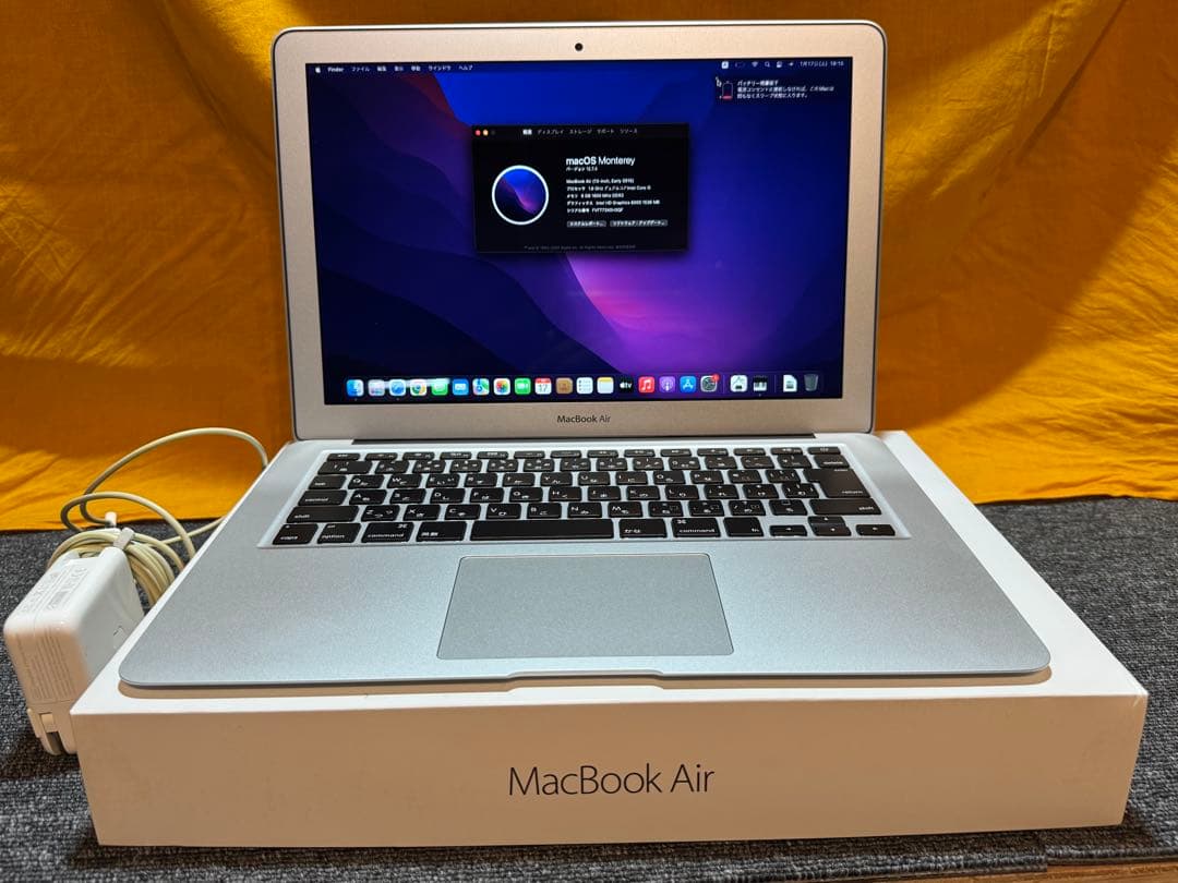 MacBook本体 MacBook Air 2015 8GB 256GB