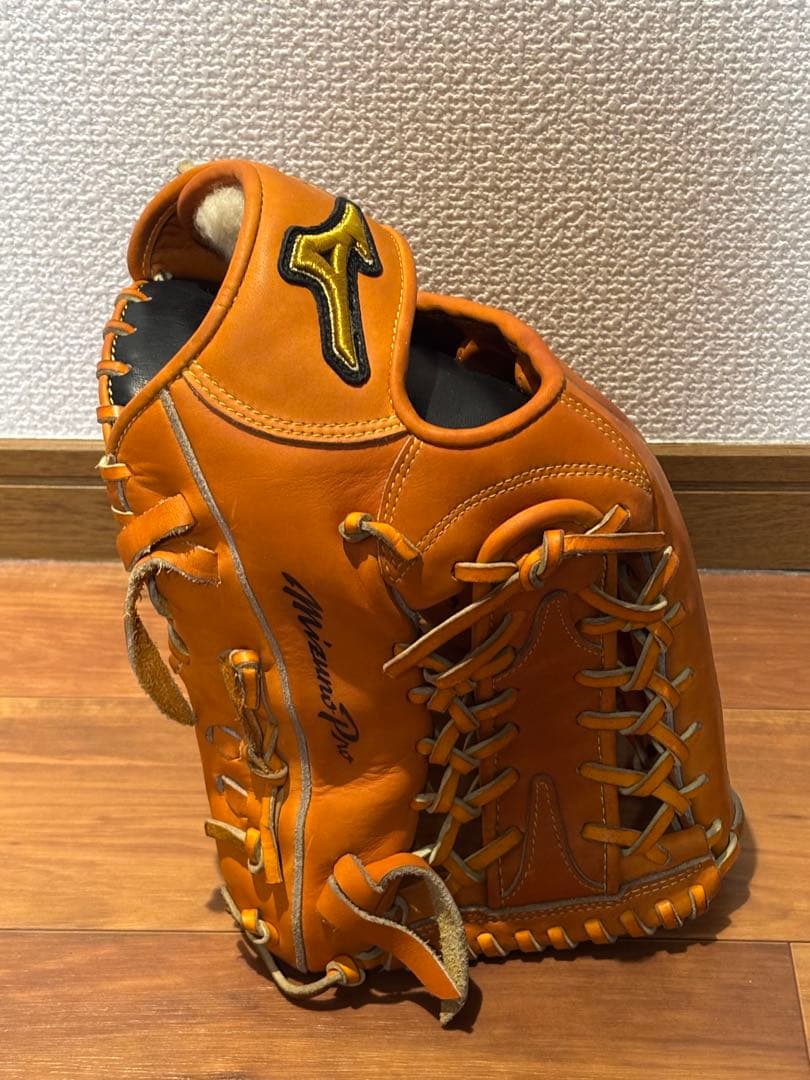 ミズノプロ軟式外野手用グラブ　匿名配送　オレンジ　型付け済み