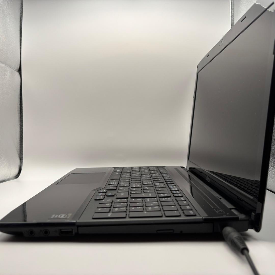 【FUJITSU】AH53高性能i7 新品SSD512GB 16GB ノートPC
