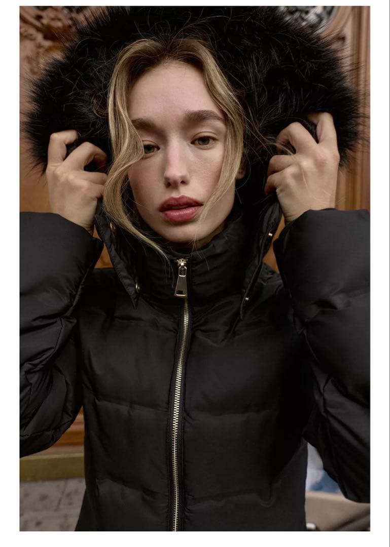 ZARA 撥水ウィンドブレーカーフード付きダウンジャケット