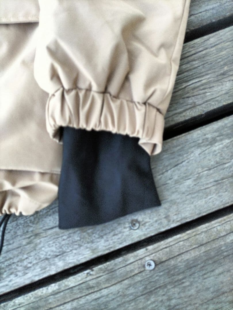 美品NOMADIKノマディック　L　スノーボードウェア 上下セット