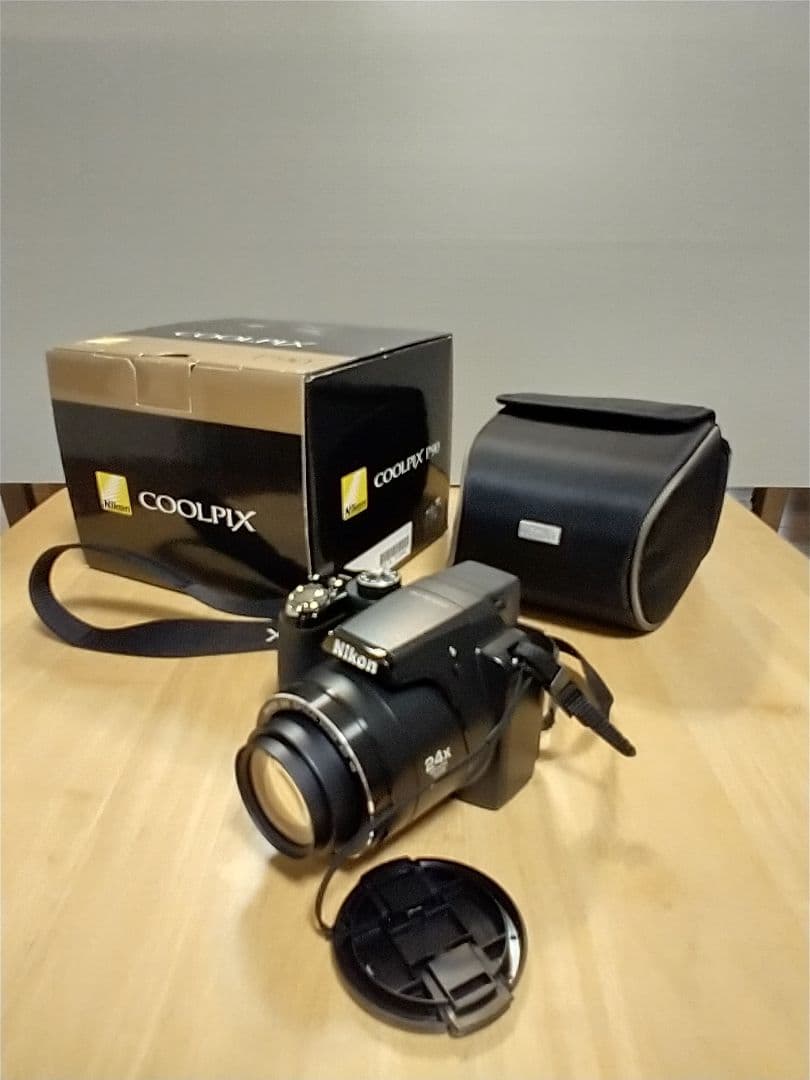 ★再々値下げ★ Nikon COOLPIX P90 デジタルカメラ 純正ケース付