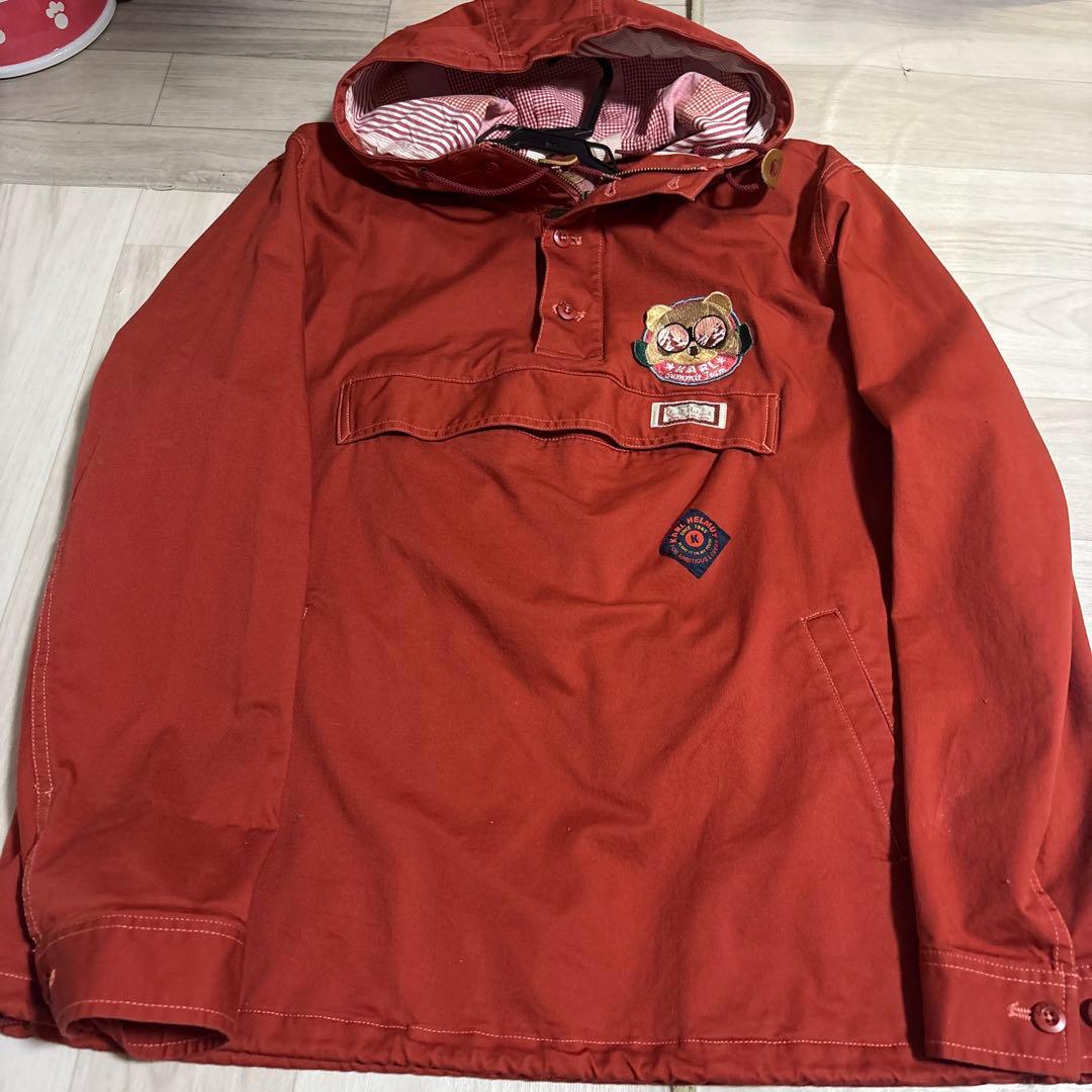 カールヘルム　登山クマ刺繍のプルオーバー ピンクハウス