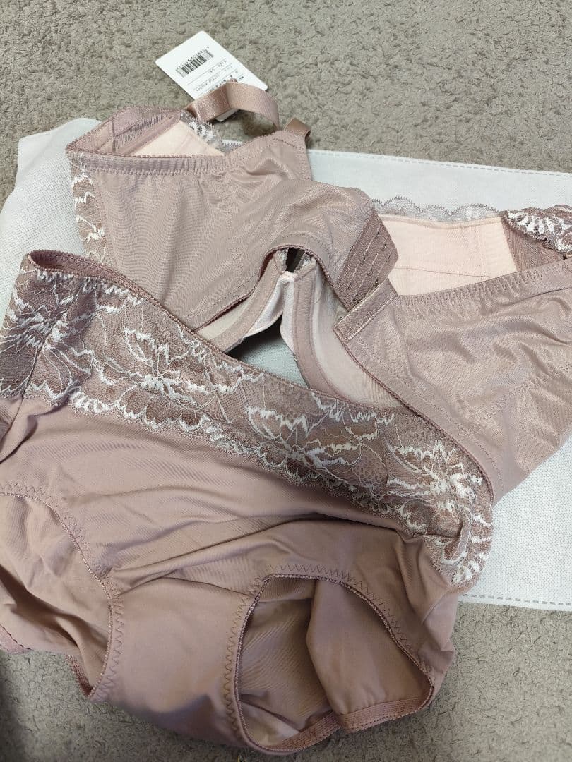 マルコマキジェリーク 谷間メイクブラD85 ショーツ3L ピンク×オフホワイト