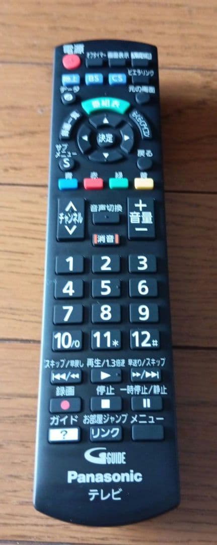 Panasonic　ハイビジョン液晶テレビ　TH-32J300（32V型）