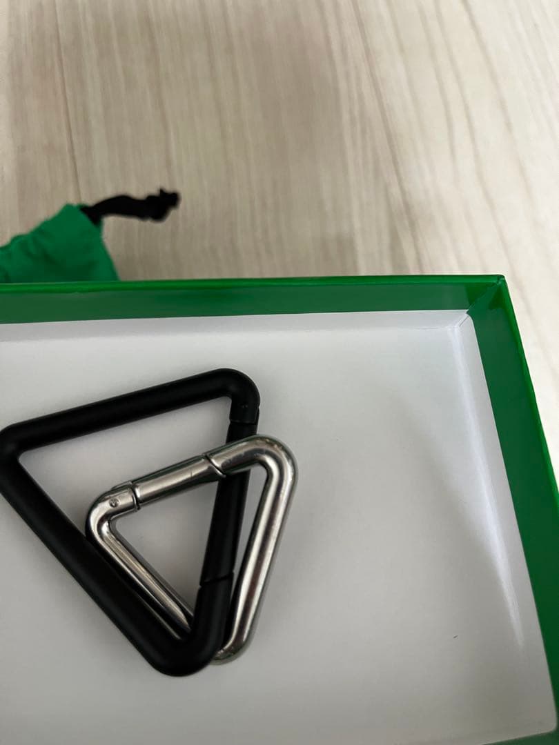 BOTTEGA VENETA キーホルダー ブラック シルバー