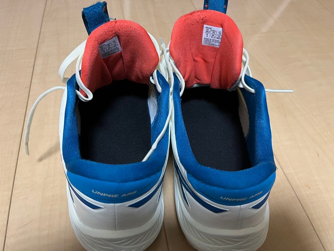 アンプレ　アルス　low 2 ASICS UNPRE ARS LOW2