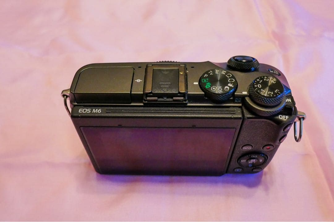 Canon EOS M6 ミラーレス一眼カメラ