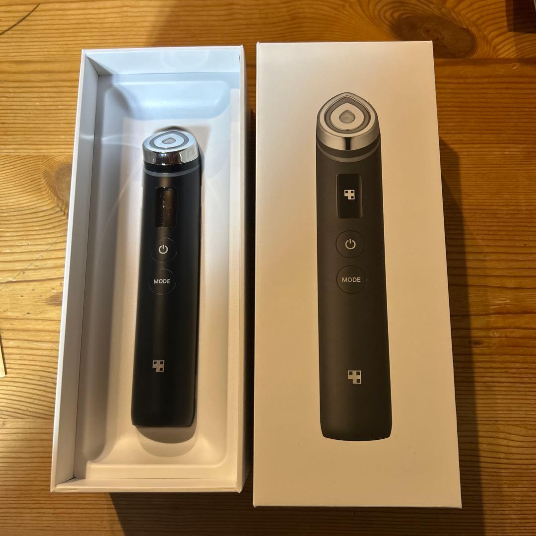 メディキューブ　ブースタープロ＋新品美容液付き！