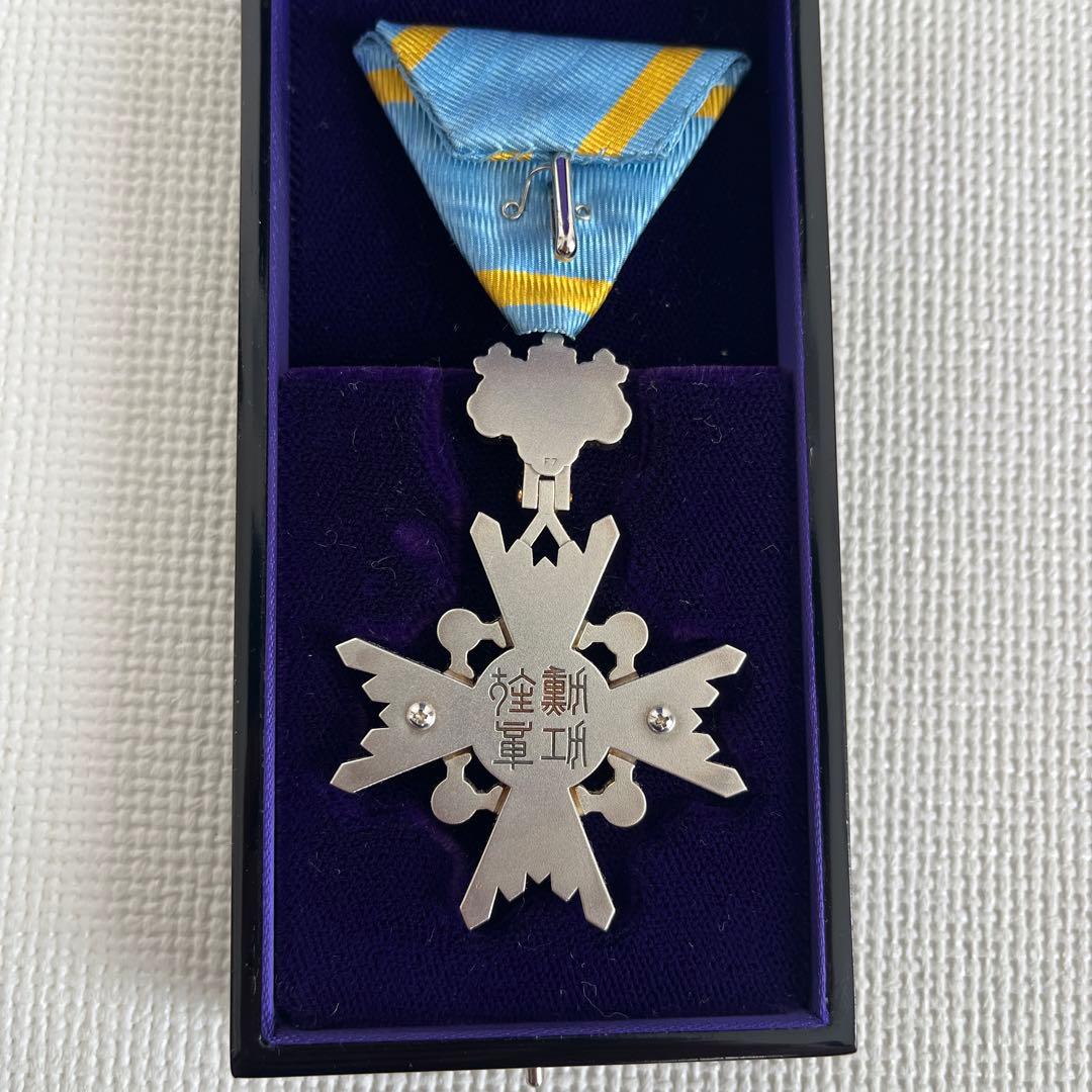 極美品 瑞宝双光章 瑞賓雙光章 共箱 付き 勲章 徽章 当時物 現状品