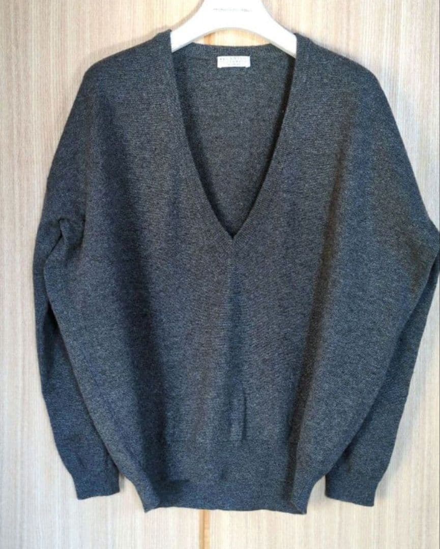 BRUNELLO CUCINELLI カシミヤ Vネックニット Mシルクトップス