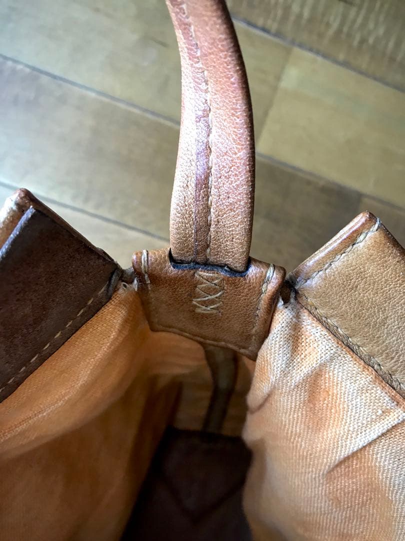 アンリクイール　バッグ　ラクダ革