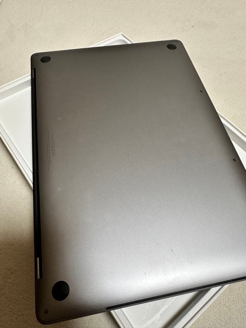 グラボ搭載！ CORE i7 16GB