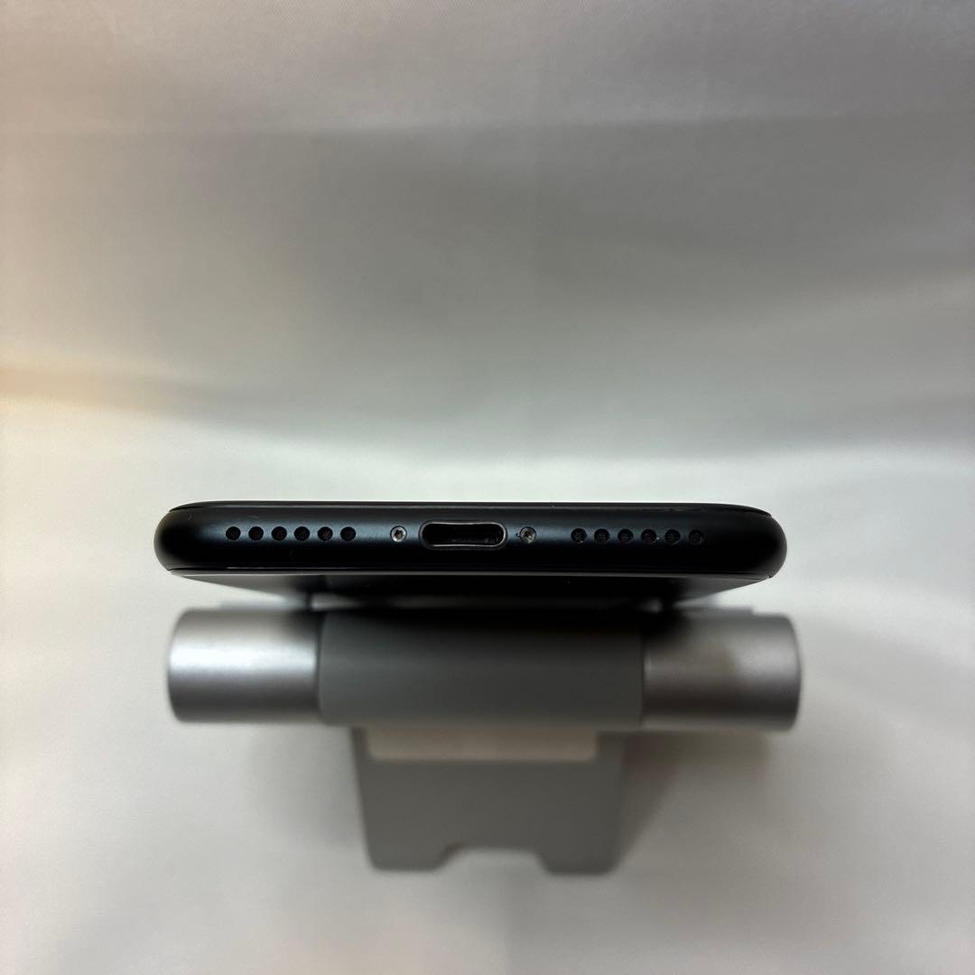 SIMフリー iPhoneSE 第3世代 64GB SE3 バッテリー100 黒