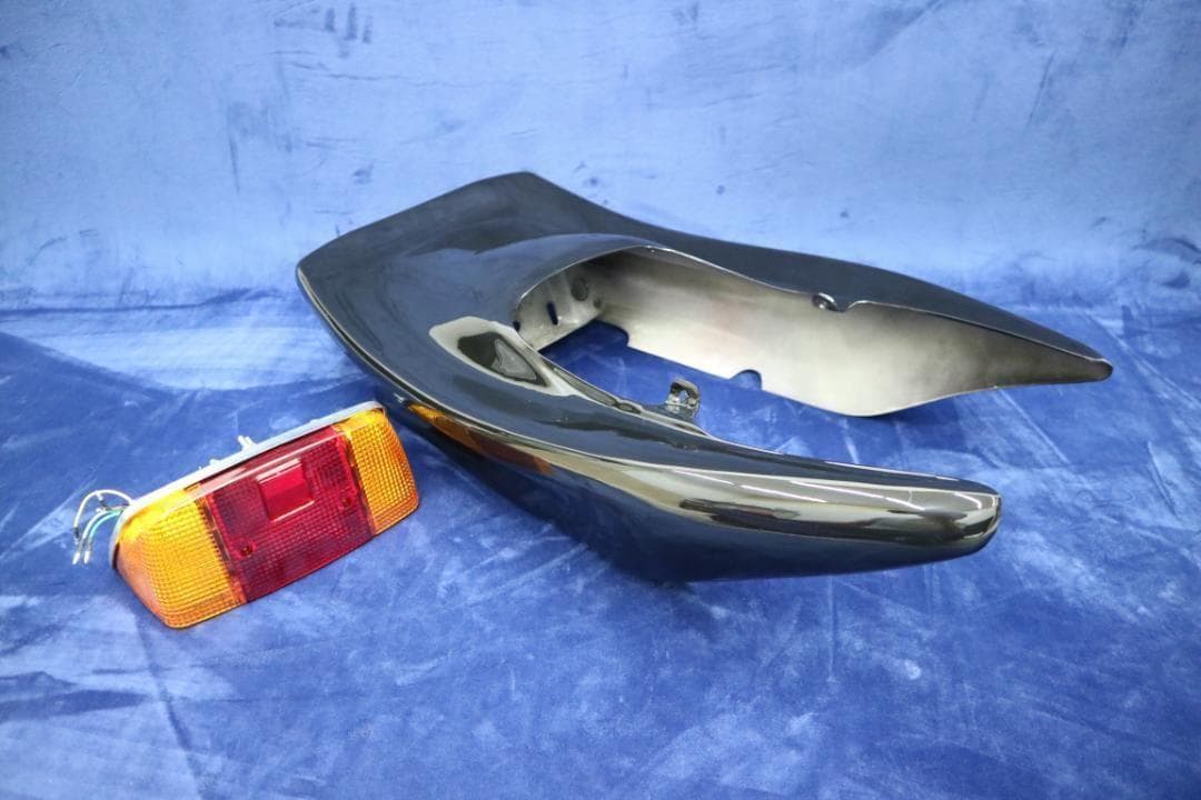 XJR４００R　後期　CBX変身　テールカウル　黒＋ノーマル　/　塗装　ブラック