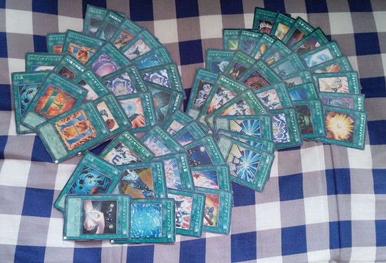 遊戯王カード、ファイルケース付き