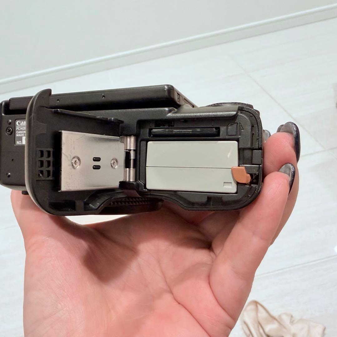 【美品】Canon PowerShot G11 高級カメラ ケース付き