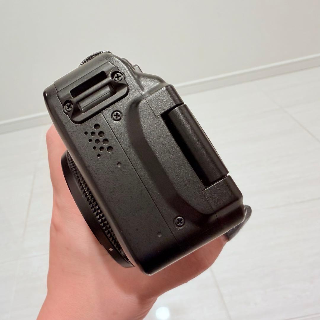【美品】Canon PowerShot G11 高級カメラ ケース付き