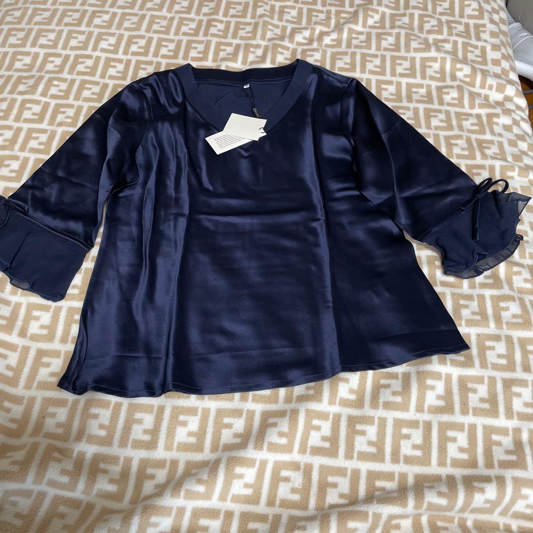 LILYSILK リリーシルク　レディースシルク パジャマM 未使用　タグ付き