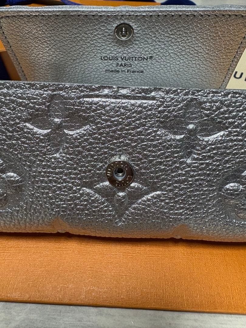 【未使用】LOUIS VUITTON キーケース ミュルティクレ 6連 シルバー