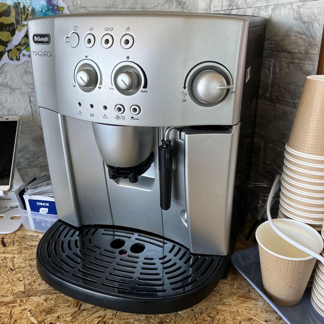 デロンギ マグニフィカ エスプレッソマシン ESAM1200J