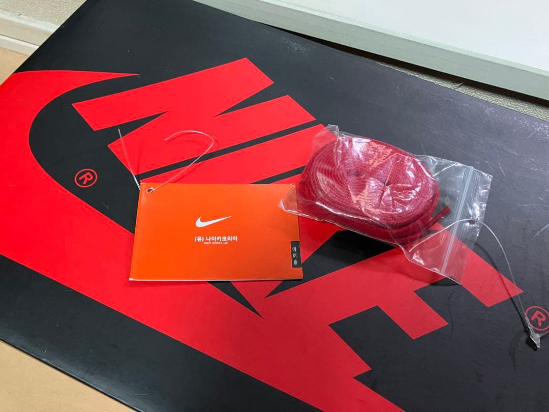 靴 Nike Air Jordan 1 Retro High OG Bred Toe