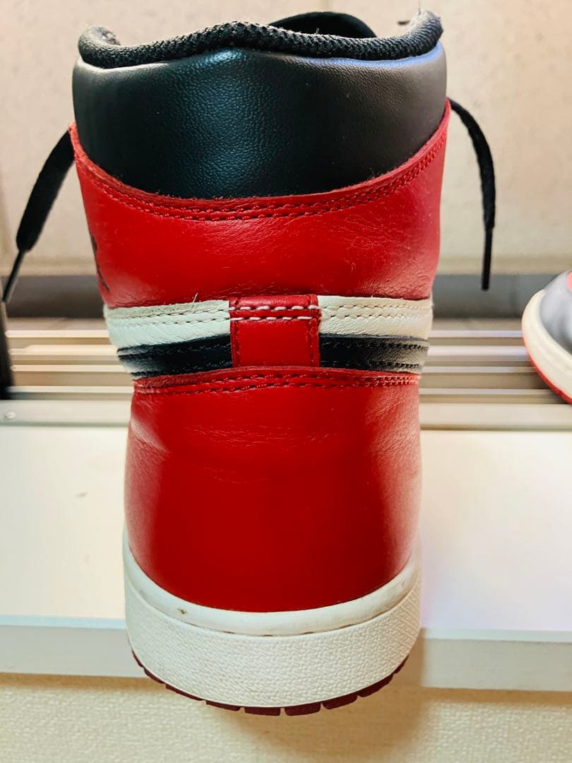 靴 Nike Air Jordan 1 Retro High OG Bred Toe