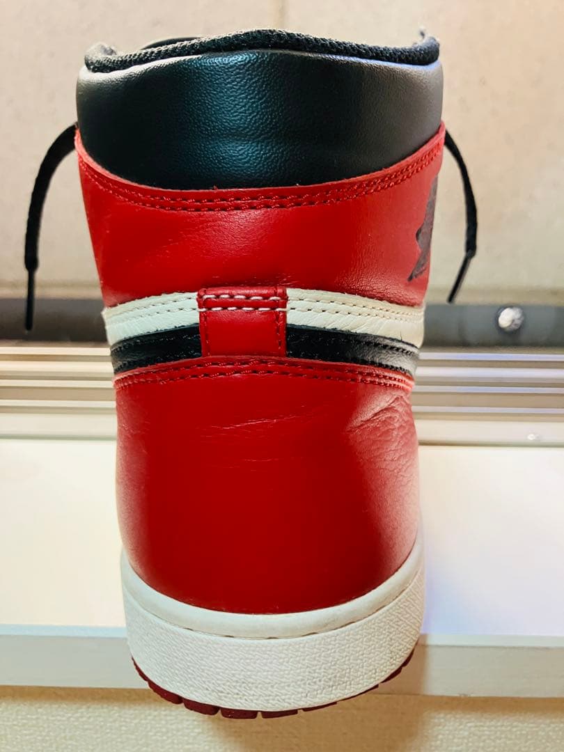 靴 Nike Air Jordan 1 Retro High OG Bred Toe