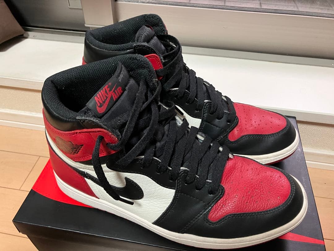 靴 Nike Air Jordan 1 Retro High OG Bred Toe