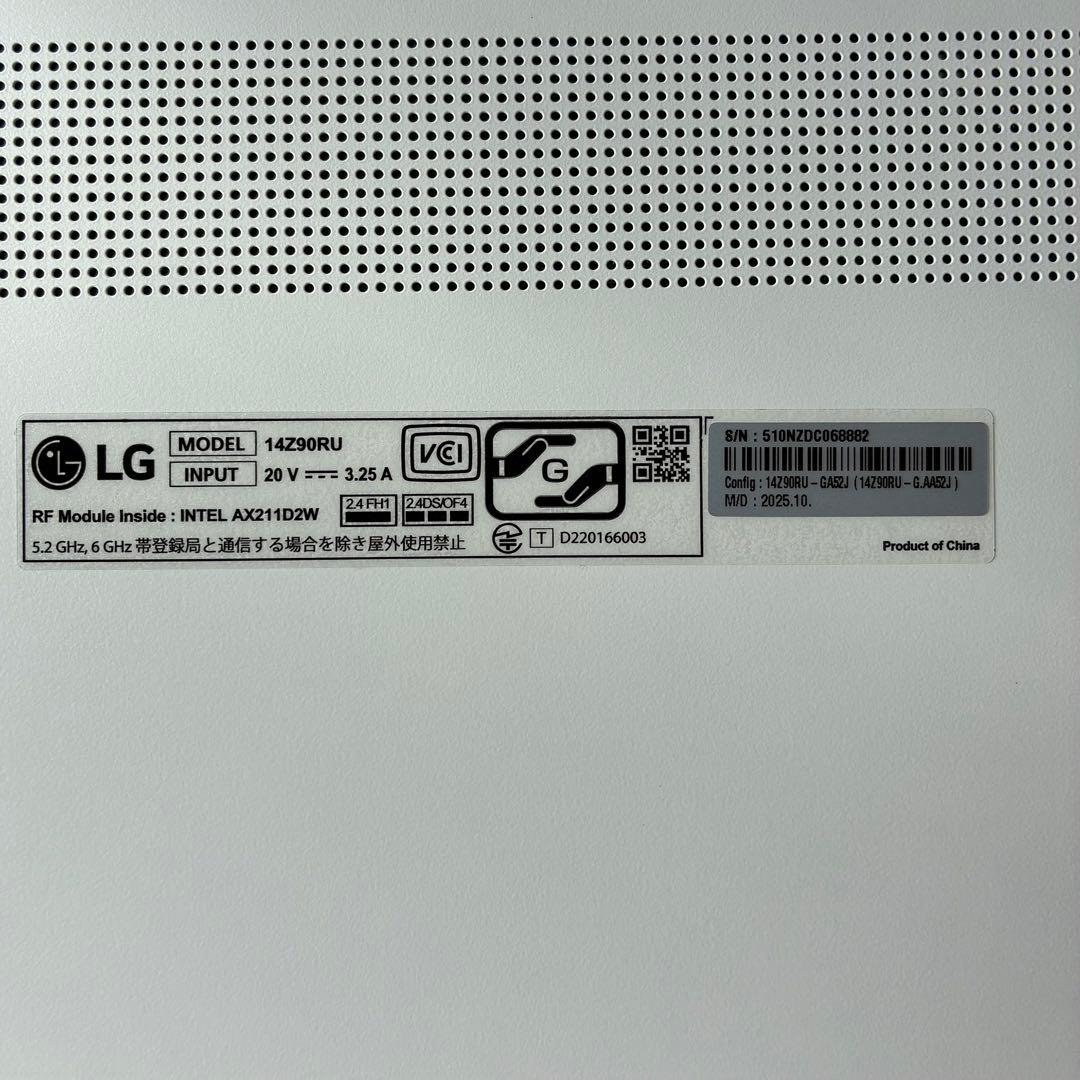 新古品【放電回数２回】LG glam 14Z90RU-GA52J 16GB